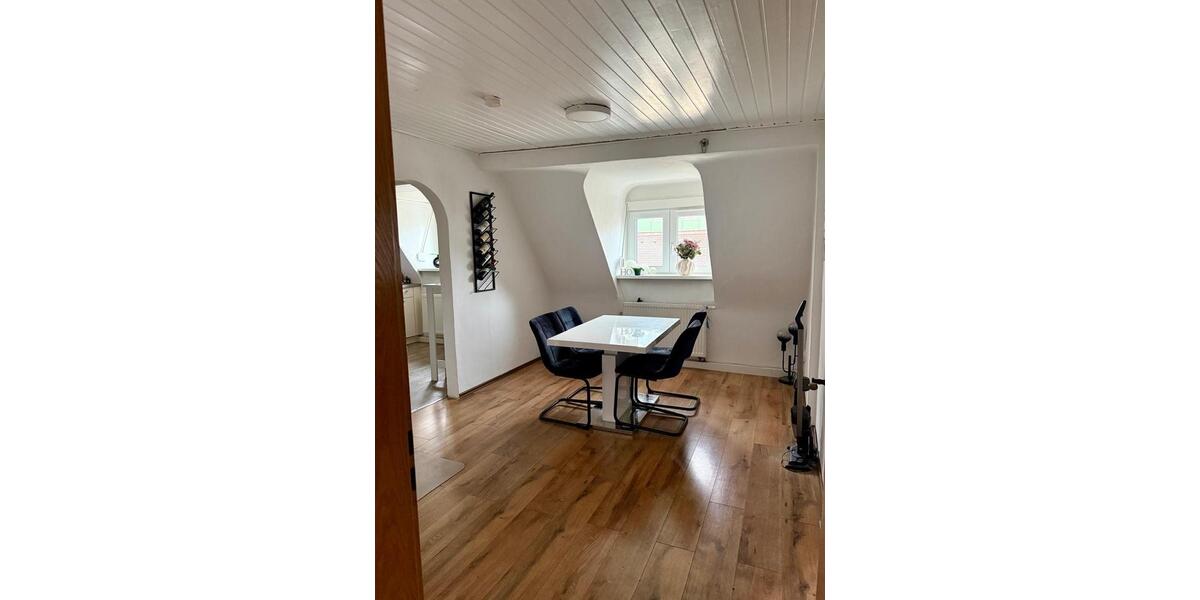 Dachgeschoßwohnung Kempten (Allgäu) - 3.5 Zimmer, 69 m&sup2;, 900&euro; | Angebot:26013041