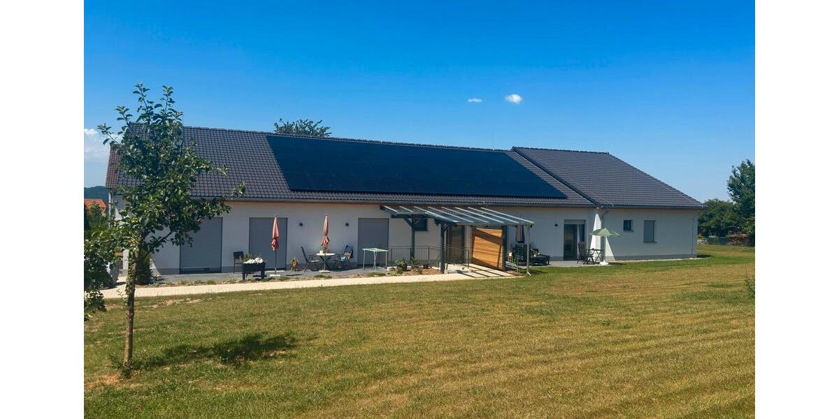 Erdgeschoßwohnung Fürstenberg - 12 Zimmer, 388 m&sup2;, 476&euro; | Angebot:21385884