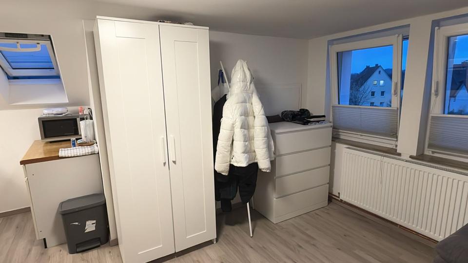 Dachgeschoßwohnung Horn-Bad Meinberg Bad Meinberg - 2 Zimmer, 40 m&sup2;, 320&euro; | Angebot:26337249