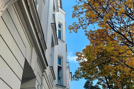 Möblierte Altbauwohnung, 52 m2 mit Balkon 1 zimmer