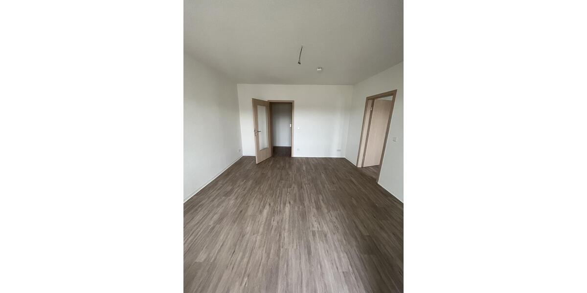 4-Raum-Wohnung im Stadtzentrum mit Badewanne und Balkon 4 zimmer