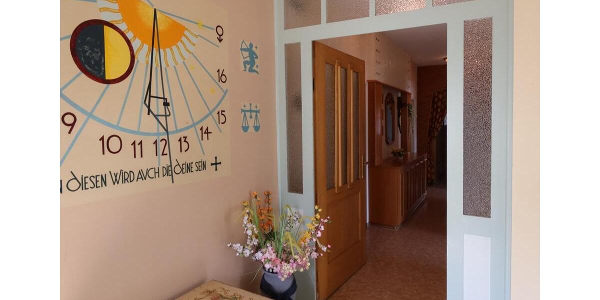 WOHNEN WIE IM EIGENEN HAUS ………………. 3 zimmer