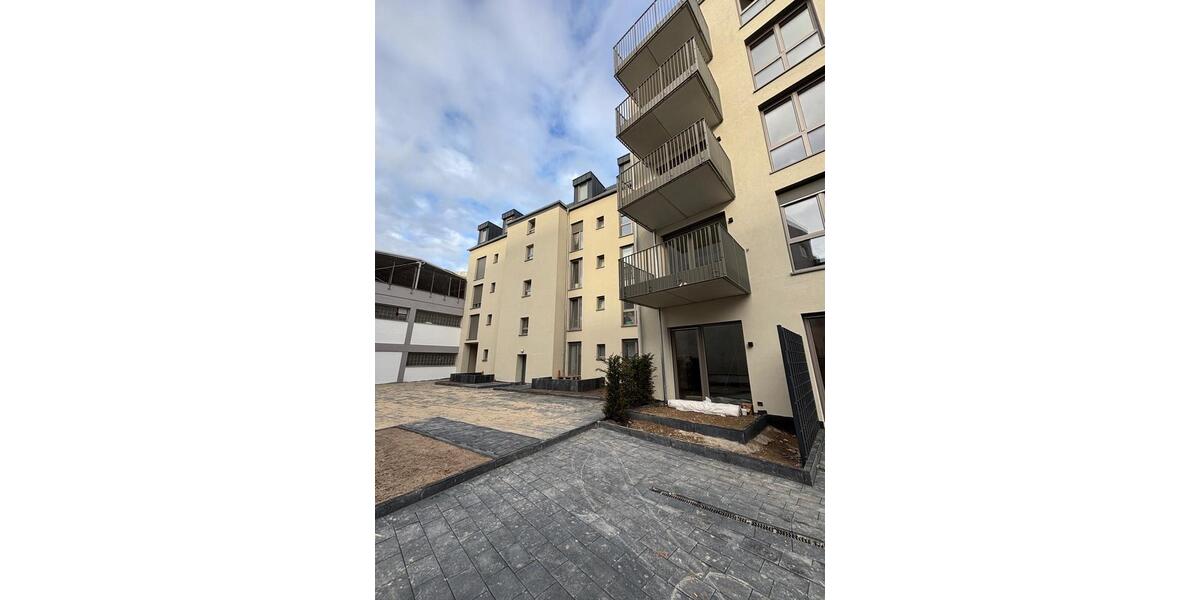 Etagenwohnung Hannover - 2 Zimmer, 71 m&sup2;, 1.413&euro; | Angebot:26455283