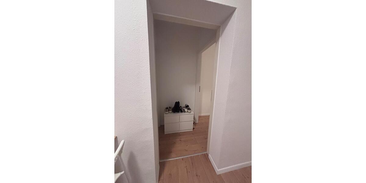 Dachgeschoßwohnung Frankfurt am Main Unterliederbach - 1 Zimmer, 15 m&sup2;, 510&euro; | Angebot:26024520