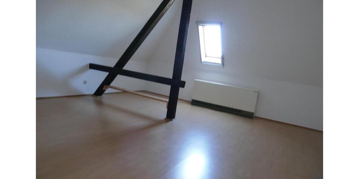 Dachgeschoßwohnung Taucha - 3 Zimmer, 80 m&sup2;, 580&euro; | Angebot:25305119