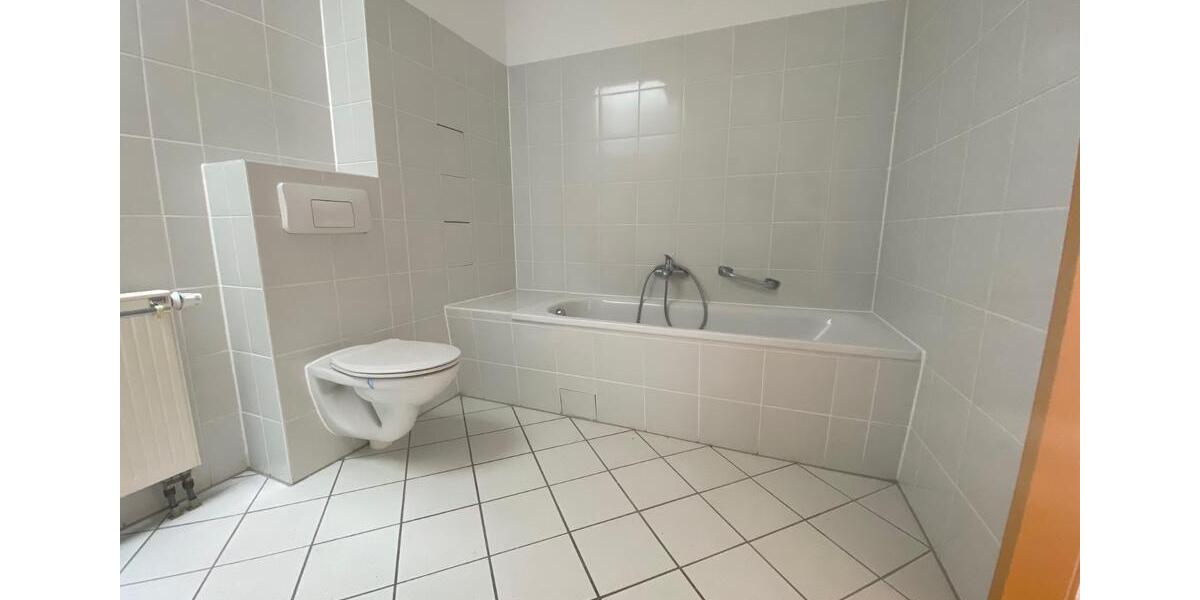 Etagenwohnung Hainichen - 2 Zimmer, 50 m&sup2;, 350&euro; | Angebot:26635359