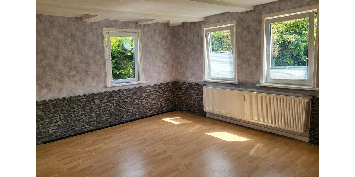 Erdgeschoßwohnung Lehrte - 4 Zimmer, 820&euro; | Angebot:23410219