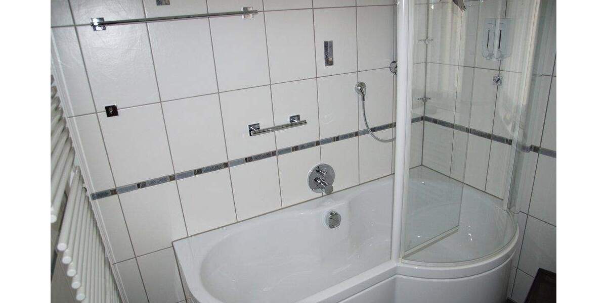 Etagenwohnung Zirndorf - 3 Zimmer, 105 m&sup2;, 1.200&euro; | Angebot:24780621