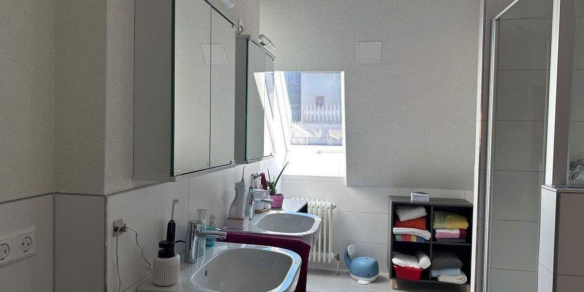 Etagenwohnung Vogtsburg im Kaiserstuhl Oberrotweil - 5 Zimmer, 157 m&sup2;, 1.340&euro; | Angebot:26470874