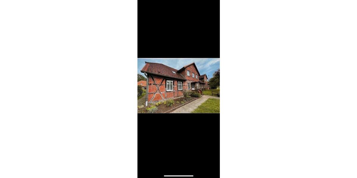 Dachgeschoßwohnung Lüder - 4 Zimmer, 116 m&sup2;, 950&euro; | Angebot:25903337