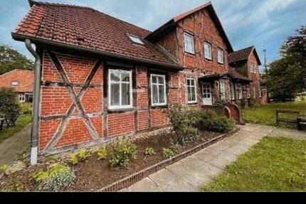 Wohnung Lüder - 4 Zimmer, 116 m&sup2;, 950&euro; | Angebot:25903337