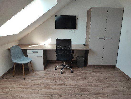 Dachgeschoßwohnung Adlkofen - 1 Zimmer, 16 m&sup2;, 390&euro; | Angebot:26678757