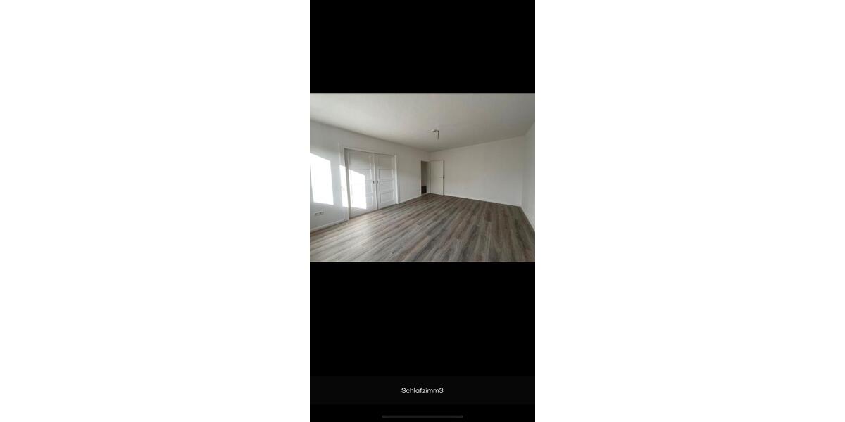 Etagenwohnung Bremerhaven Schiffdorferdamm - 5 Zimmer, 122 m&sup2;, 814&euro; | Angebot:24619456