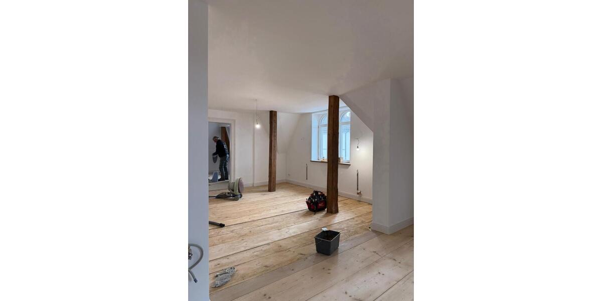 Dachgeschoßwohnung Ravensburg - 5 Zimmer, 153 m&sup2;, 2.475&euro; | Angebot:25851468