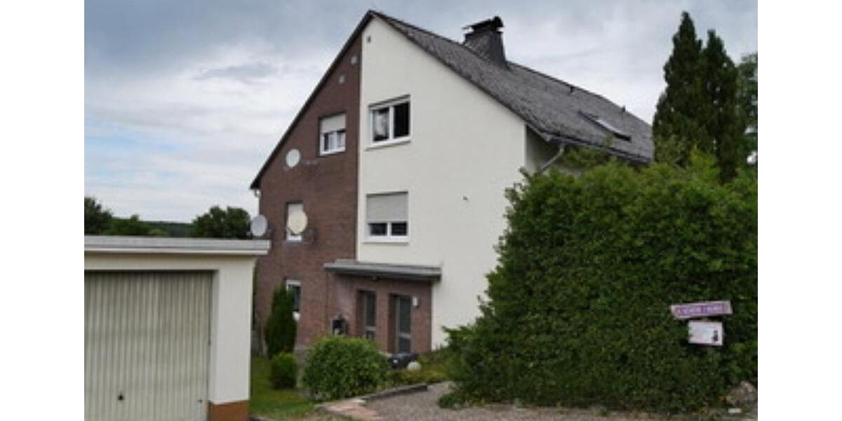 Dachgeschoßwohnung Warstein - 4 Zimmer, 75 m&sup2;, 430&euro; | Angebot:26026024