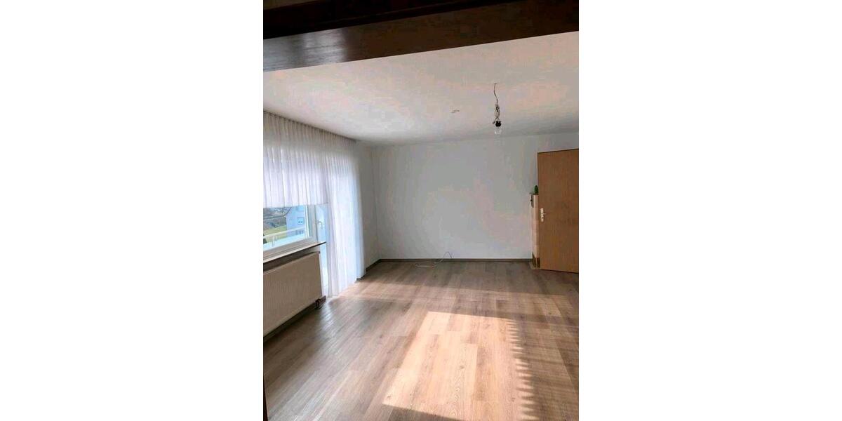 Erdgeschoßwohnung Wurmlingen - 3.5 Zimmer, 89 m&sup2;, 750&euro; | Angebot:26226359