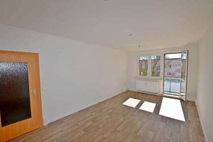 Wohnung Sangerhausen - 2 Zimmer, 51 m&sup2;, 315&euro; | Angebot:26955444