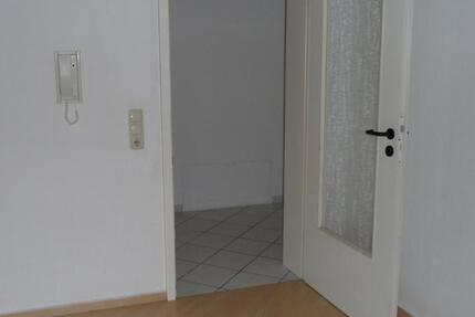 Tolle 3-Zimmer-DG-Wohnung,:Tel.: 0171 8310089 3 zimmer