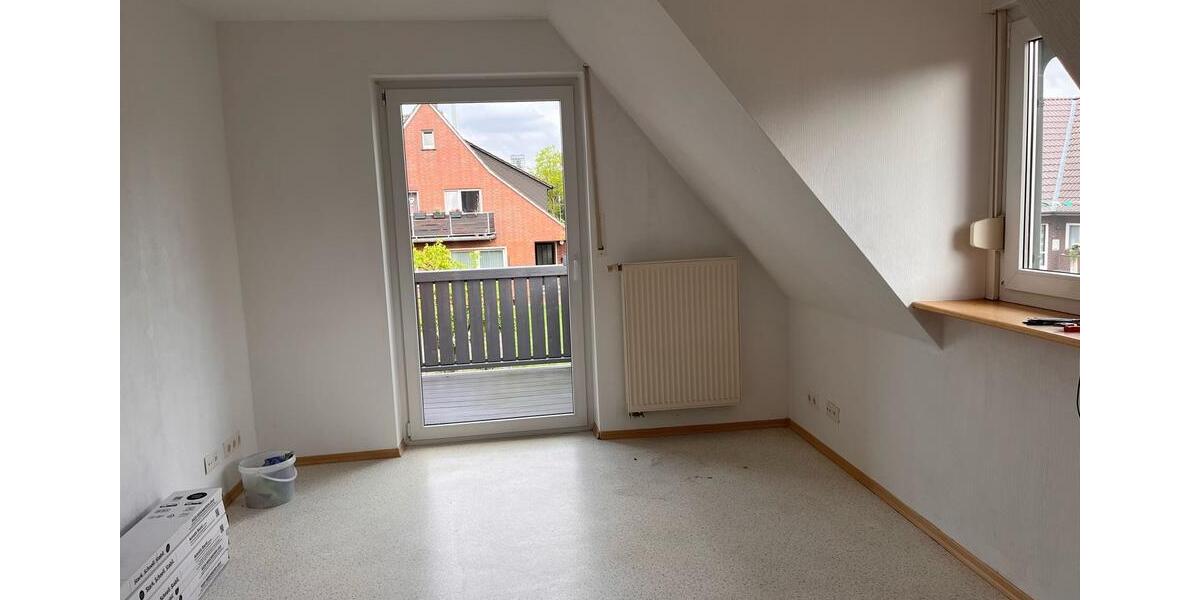 Dachgeschoßwohnung Lingen (Ems) - 3 Zimmer, 84 m&sup2;, 865&euro; | Angebot:26615506