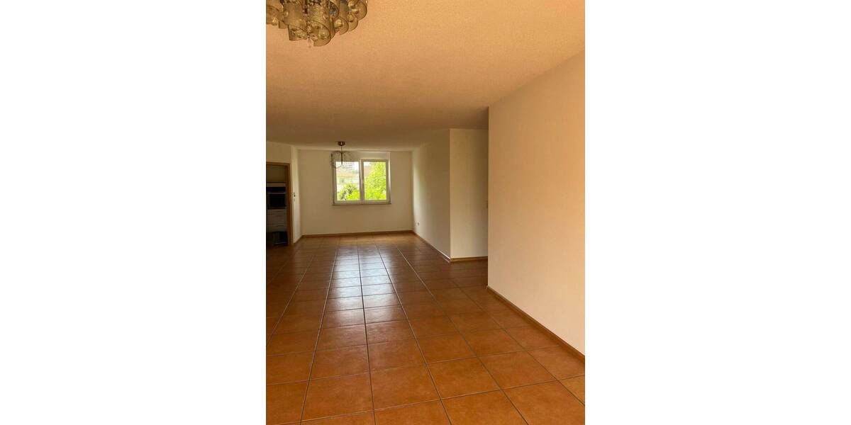 Etagenwohnung Weil am Rhein - 4 Zimmer, 115 m&sup2;, 1.490&euro; | Angebot:26844058
