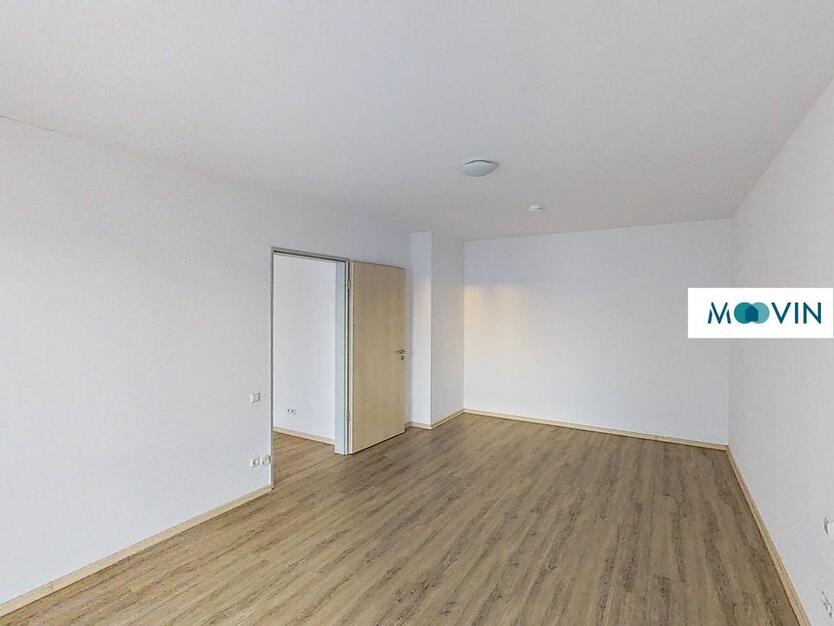++ SENIORENGERECHTE 2-Zi.-Whg. mit EINBAUKÜCHE, BALKON und ROLLSTUHLGERECHTEM Bad ++