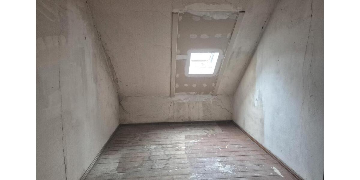 Etagenwohnung Arnsdorf - 1 Zimmer, 32 m&sup2;, 260&euro; | Angebot:25989860