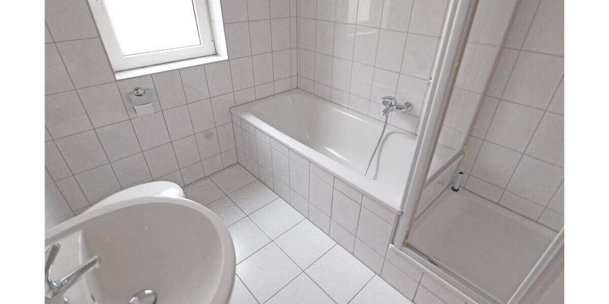Etagenwohnung Chemnitz Ebersdorf - 3 Zimmer, 75 m&sup2;, 360&euro; | Angebot:26841584
