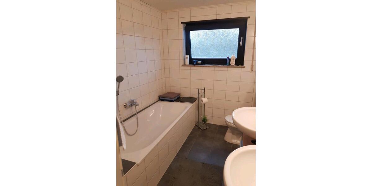 Etagenwohnung Steinbach am Donnersberg - 3 Zimmer, 90 m&sup2;, 780&euro; | Angebot:24468619