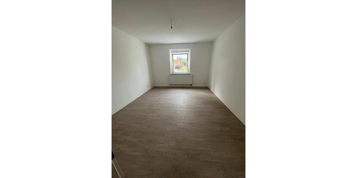 Etagenwohnung Mügeln - 3 Zimmer, 75 m&sup2;, 650&euro; | Angebot:24997093