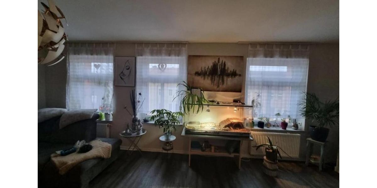 Etagenwohnung Stendal - 4 Zimmer, 97 m&sup2;, 800&euro; | Angebot:26476528