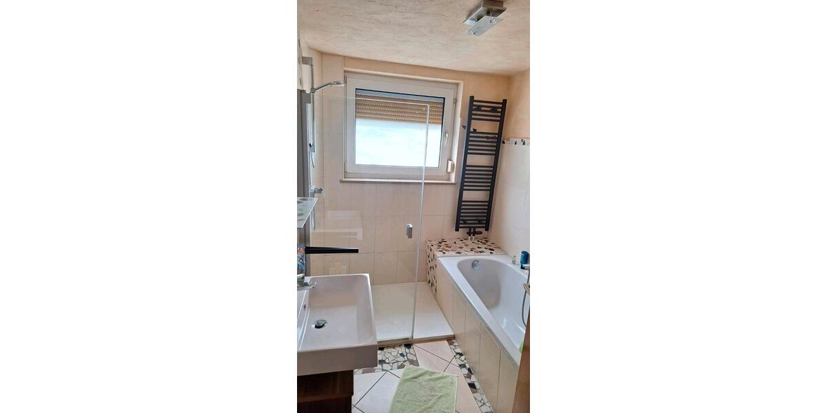 Dachgeschoßwohnung Hof Christiansreuth - 3 Zimmer, 95 m&sup2;, 1.050&euro; | Angebot:24731928