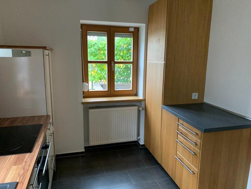 4-Zimmer Wohnung Haushälfte in MettenBerg zu vermieten