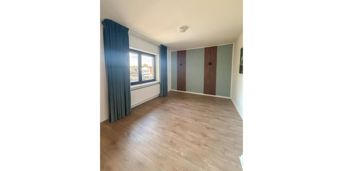 Dachgeschoßwohnung Gronau (Westfahlen) - 3 Zimmer, 70 m&sup2;, 690&euro; | Angebot:26588030