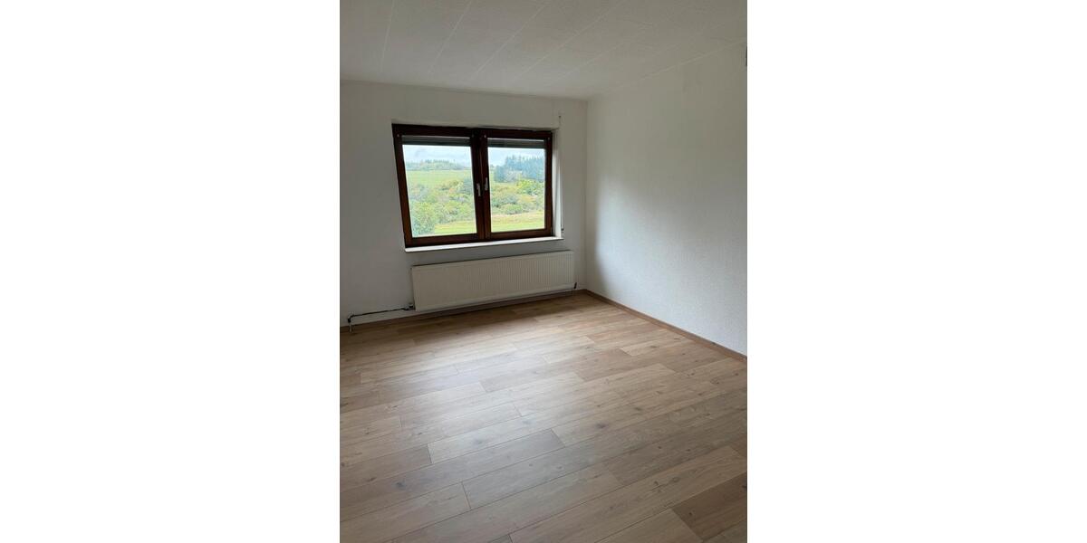 Erdgeschoßwohnung Idar-Oberstein Oberstein - 5 Zimmer, 165 m&sup2;, 1.200&euro; | Angebot:24444472