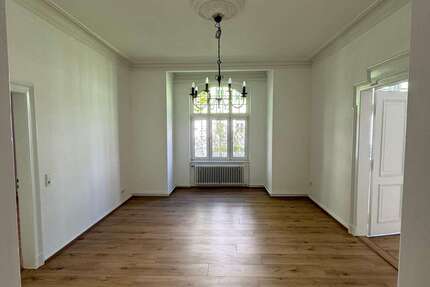 Wohnung Helmstedt - 4 Zimmer, 120 m&sup2;, 850&euro; | Angebot:26731856