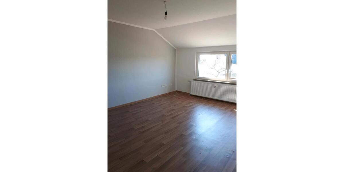 Etagenwohnung Barwedel - 3 Zimmer, 82 m&sup2;, 680&euro; | Angebot:26217279