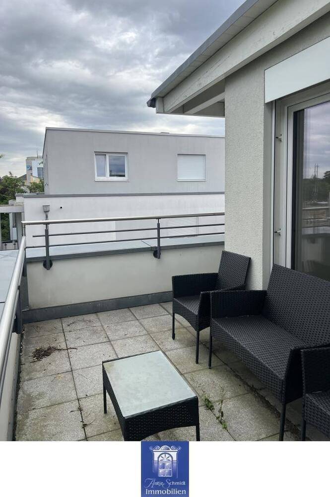 Himmlische Wohnung mit großer Dachterrasse, Fußbodenheizung und Lift!