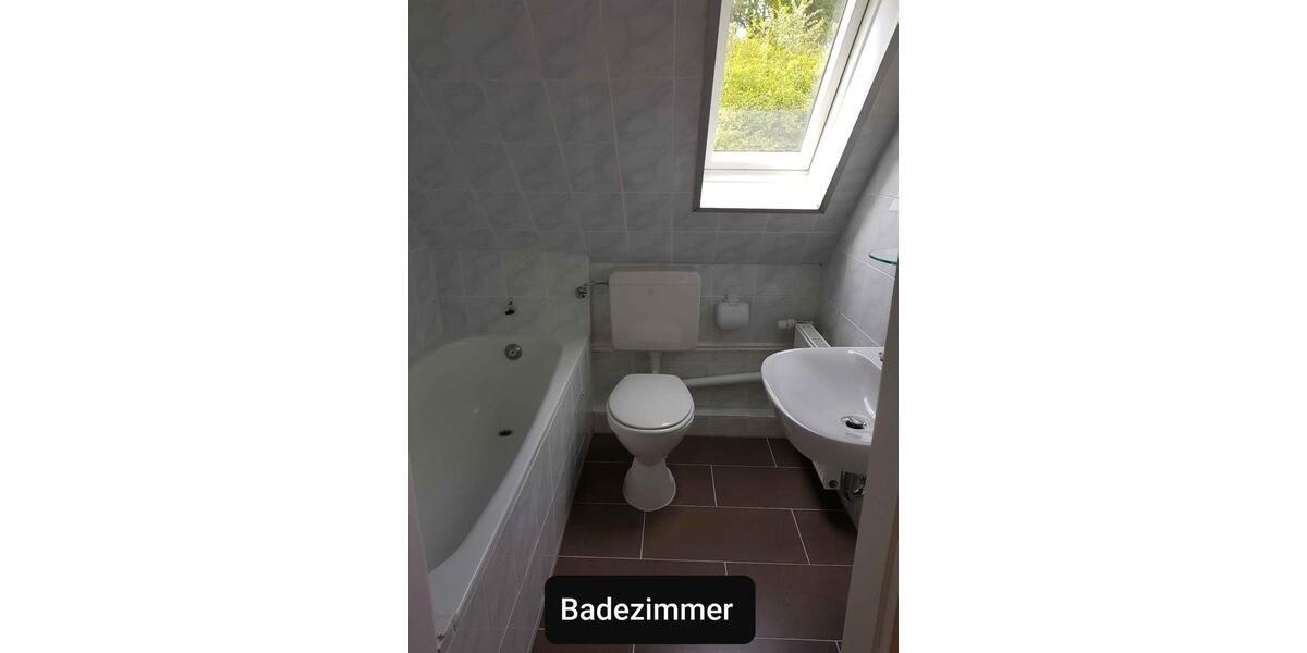 Dachgeschoßwohnung Hildesheim Himmelsthür - 2 Zimmer, 60 m&sup2;, 600&euro; | Angebot:26523690