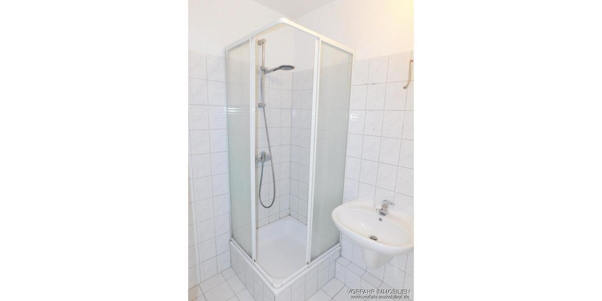 Etagenwohnung Schwerin - 4 Zimmer, 82 m&sup2;, 960&euro; | Angebot:25976090