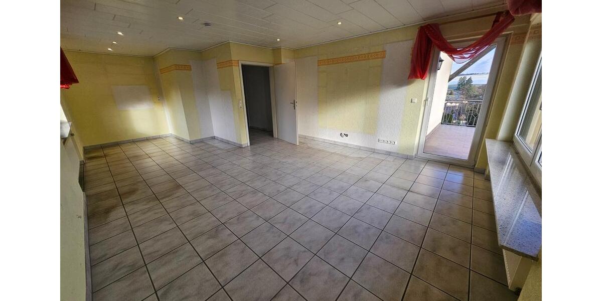 Helle 89qm Wohnung 3ZKB mit Balkon, Garage & EBK 3 zimmer