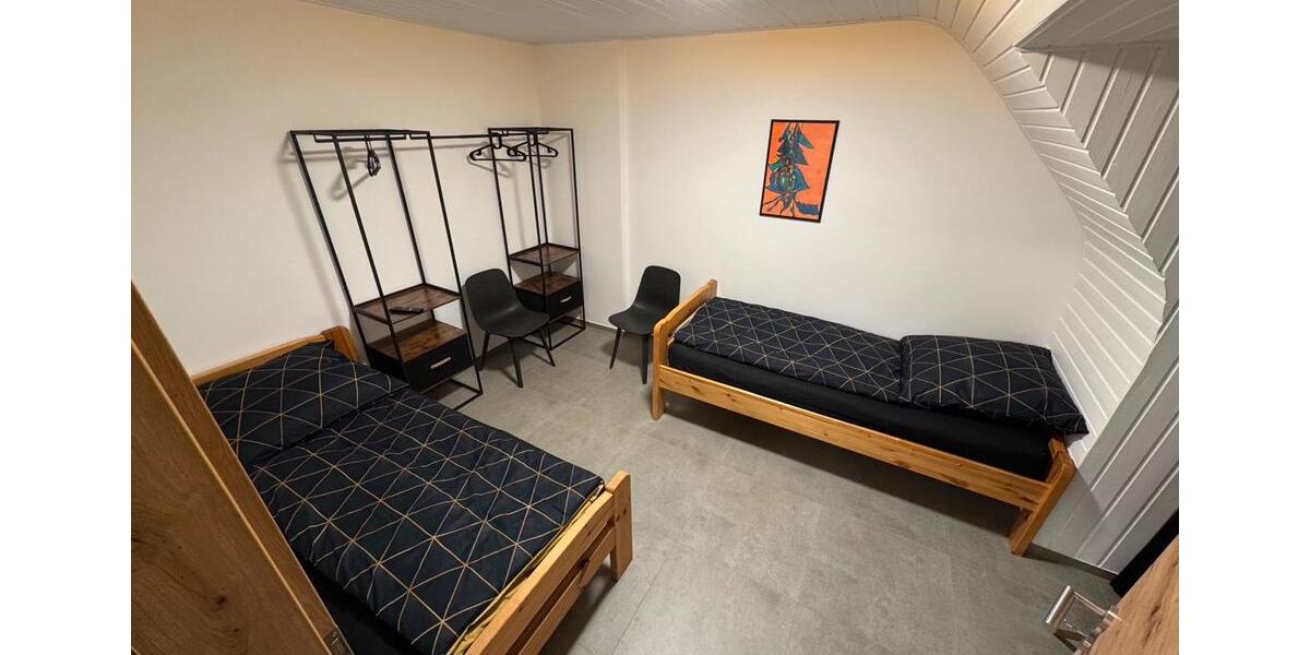 Dachgeschoßwohnung Eschweiler - 2 Zimmer, 45 m&sup2;, 1.300&euro; | Angebot:24548425