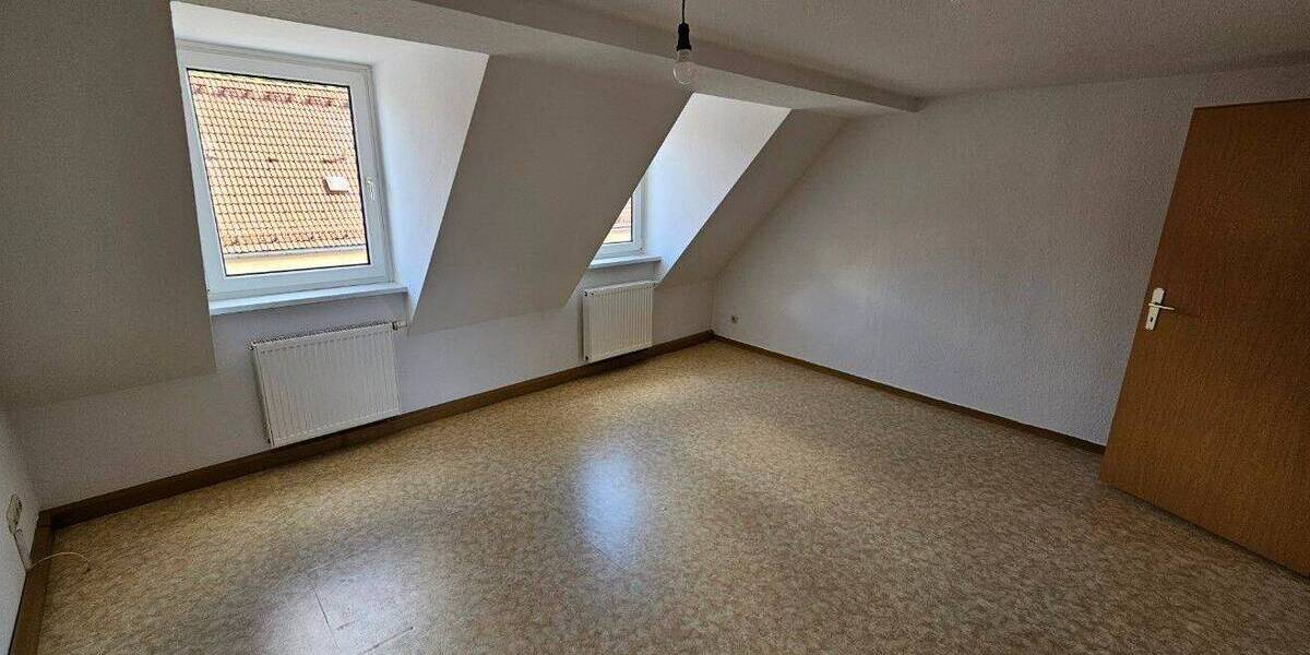 Etagenwohnung Gera Ostviertel - 2 Zimmer, 46 m&sup2;, 300&euro; | Angebot:26805926