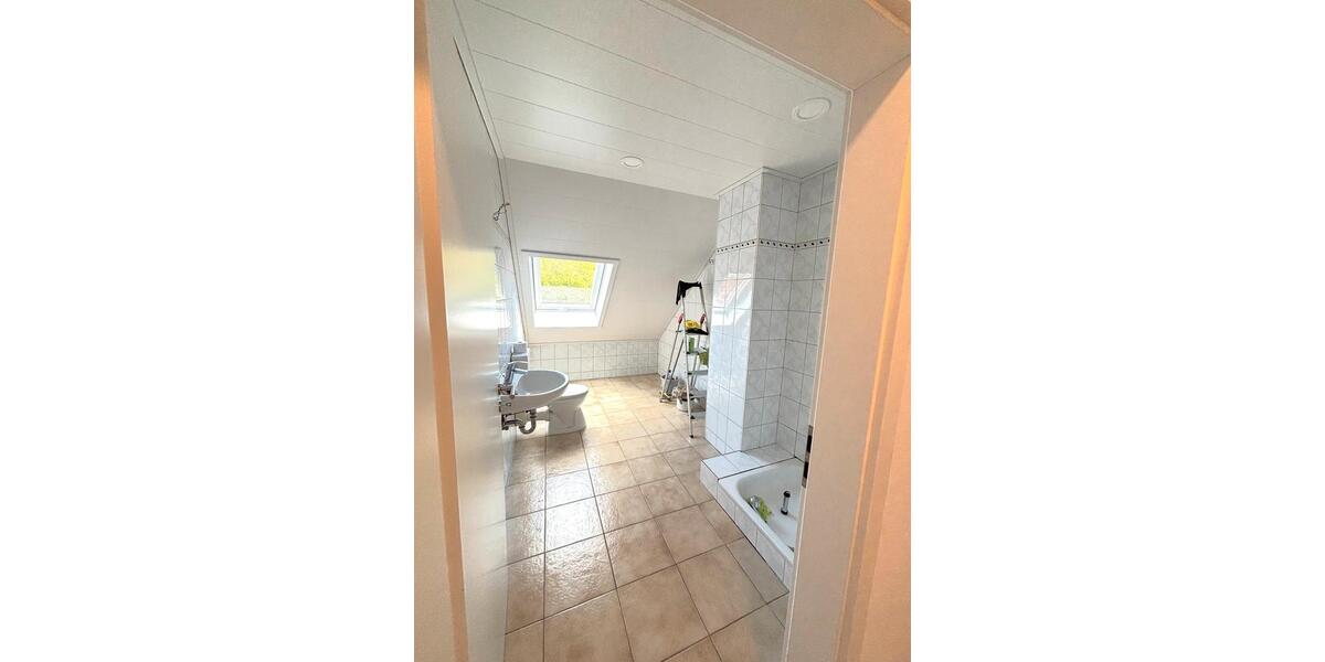 Dachgeschoßwohnung Bad Bocklet - 2 Zimmer, 66 m&sup2;, 660&euro; | Angebot:26662944