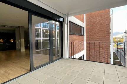 Wohnung Bremen Woltmershausen - 3 Zimmer, 150 m&sup2;, 1.499&euro; | Angebot:18211563