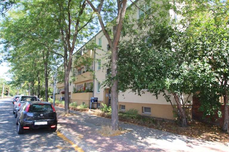 Wohnung zum Mieten in Magdeburg 328,33 € 57.1 m² 3 zimmer