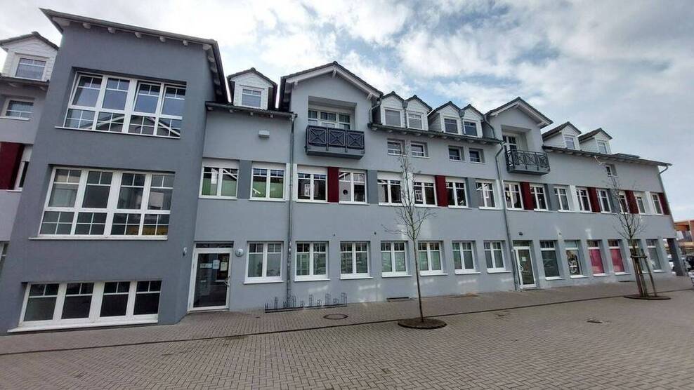 Kleine, feine 2-R-Wohnung mit Dusche und Aufzug