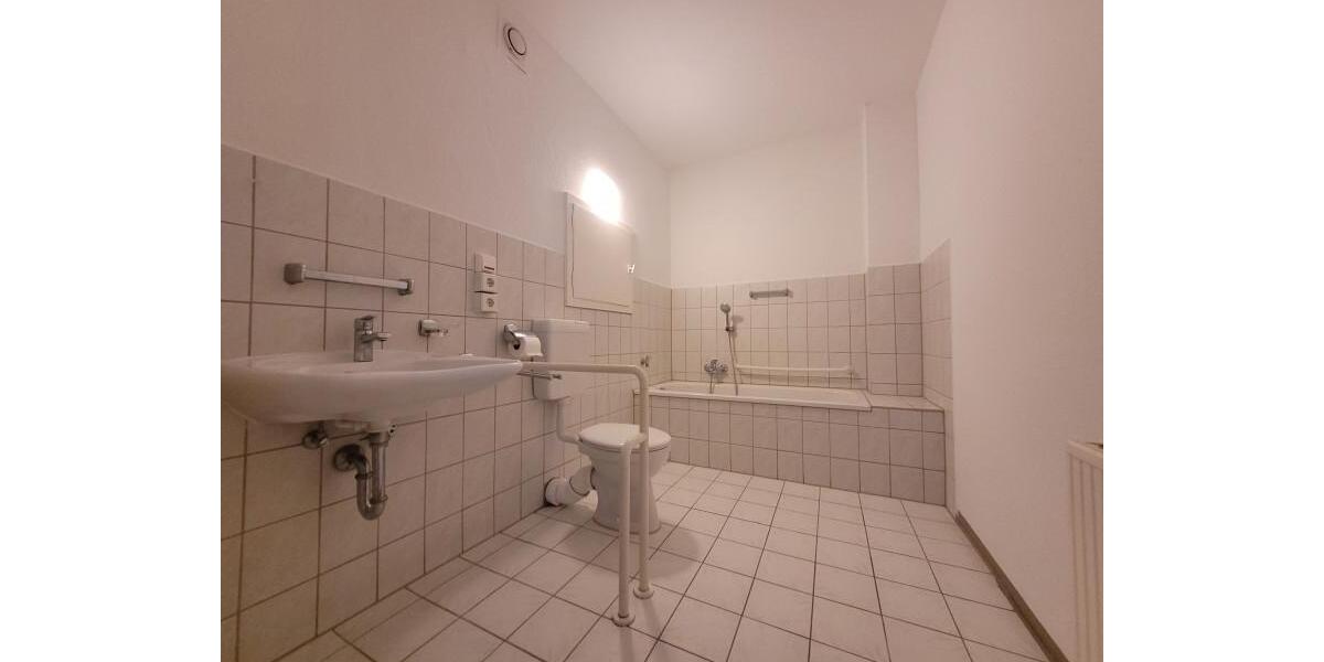 Erdgeschoßwohnung Plauen Alt Chrieschwitz - 2 Zimmer, 69 m&sup2;, 366&euro; | Angebot:24975430