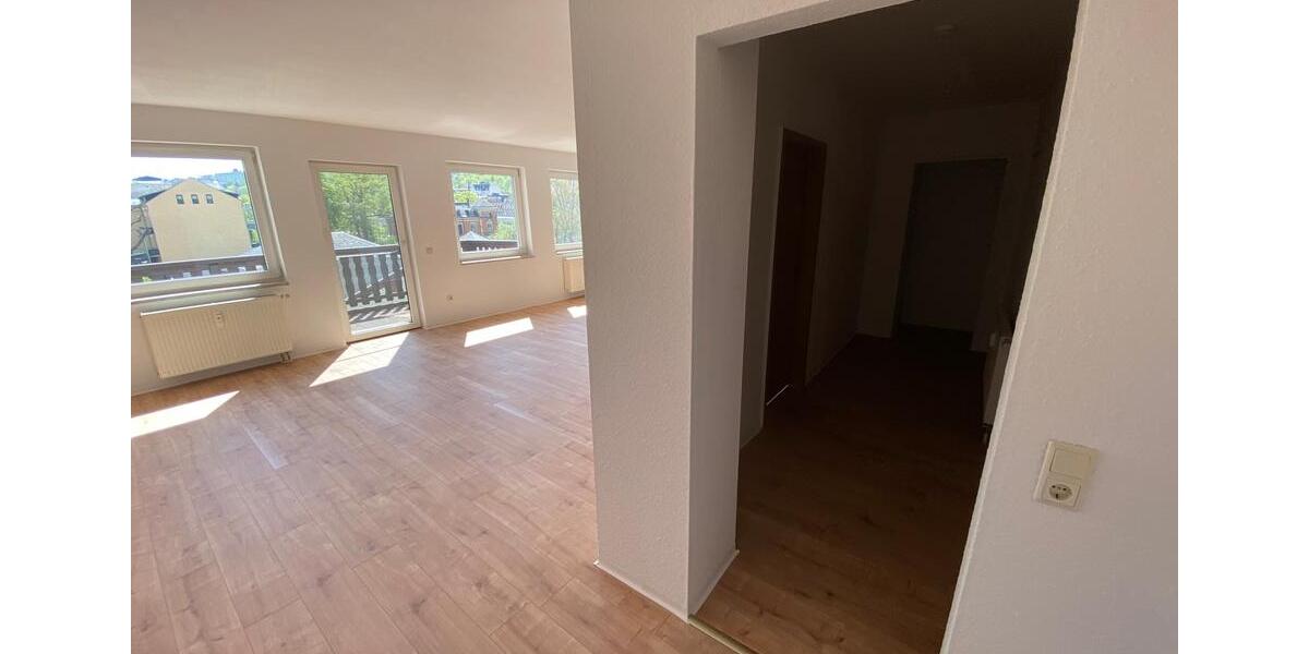 Dachgeschoßwohnung Greiz - 3 Zimmer, 107 m&sup2;, 535&euro; | Angebot:20445192