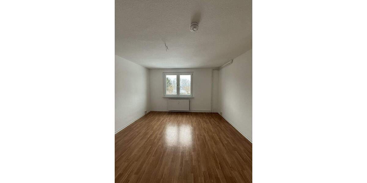 Etagenwohnung Naundorf Hof - 3 Zimmer, 68 m&sup2;, 400&euro; | Angebot:24826887