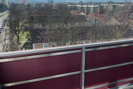 Helle 3-Zimmer-Wohnung mit schönem Ausblick in SZ-Lebenstedt zimmer